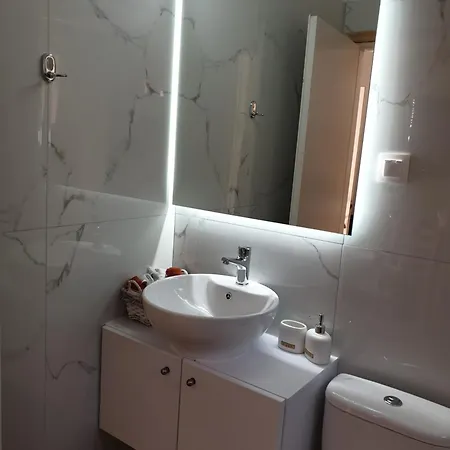 Errika Apartamento *