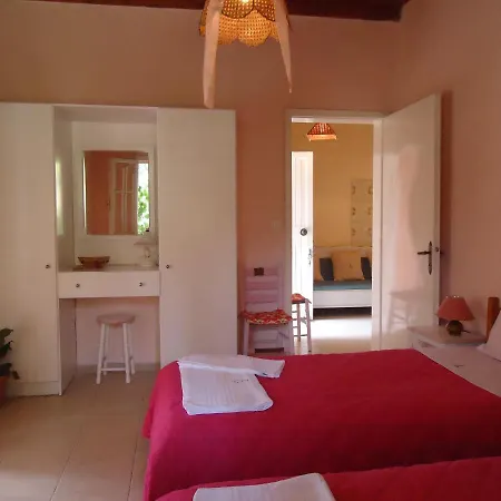 Errika Apartment Ipsos