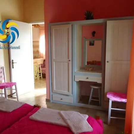 Errika Apartment Ipsos